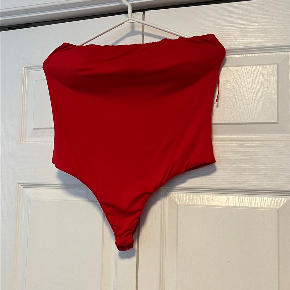 Urban Heritage Bold Red Apparel